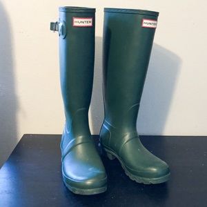 Matte Green Hunter Rainboots